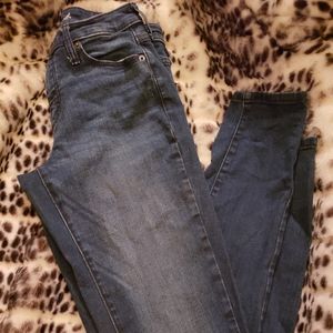 Skinny jeans